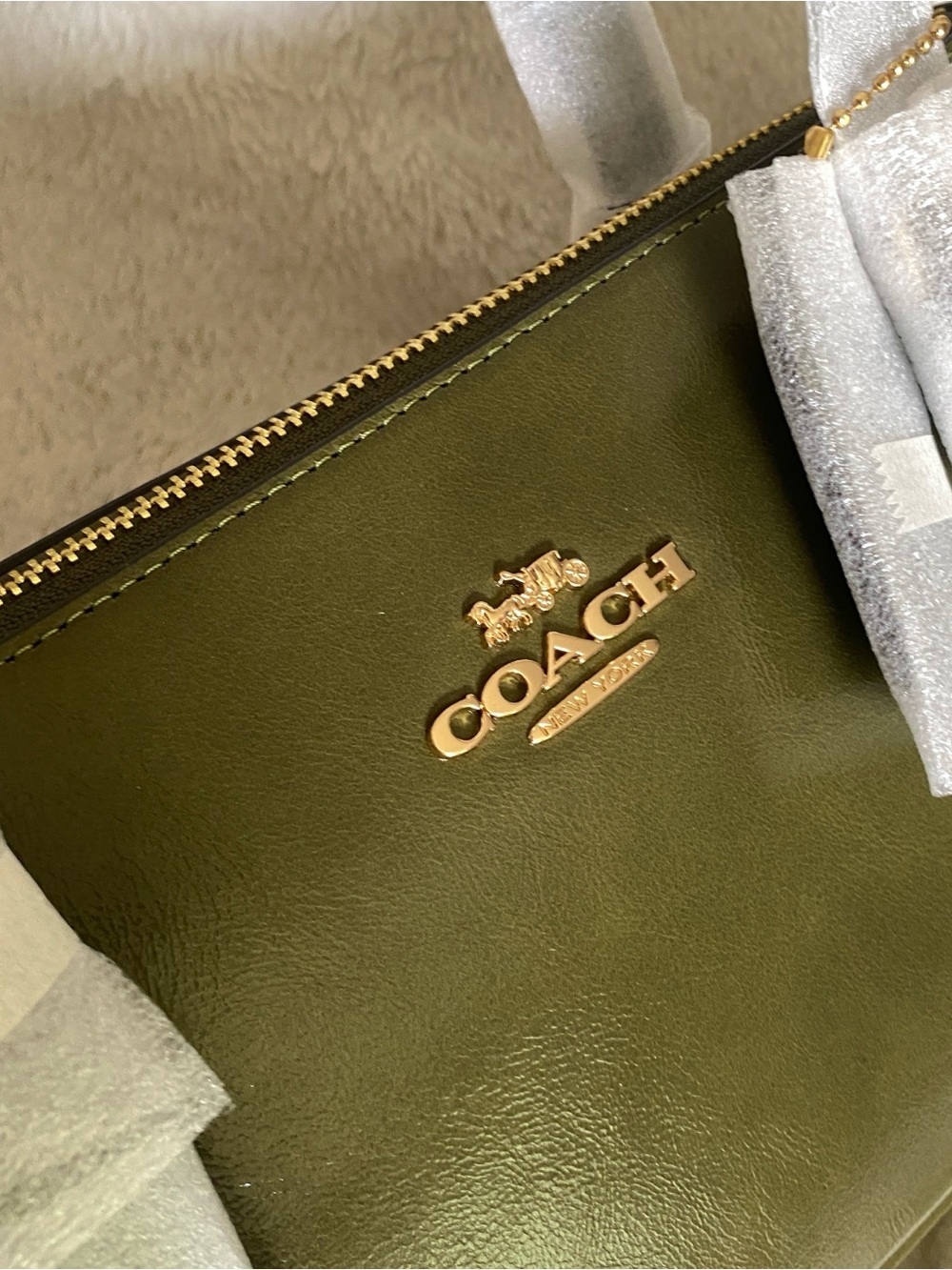 COACH Olive Patent Shoulder Bag with Gold Logo - Picture 7 of 11